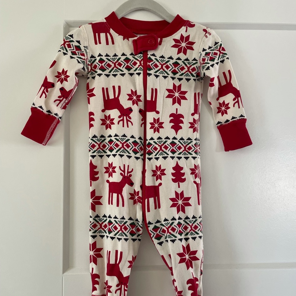 Hanna Andersson Holiday/Christmas Print Sleeper - Picture 2 of 5